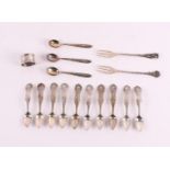 A lot of various 2nd grade silver teaspoons, forks and a finger cloth ring.