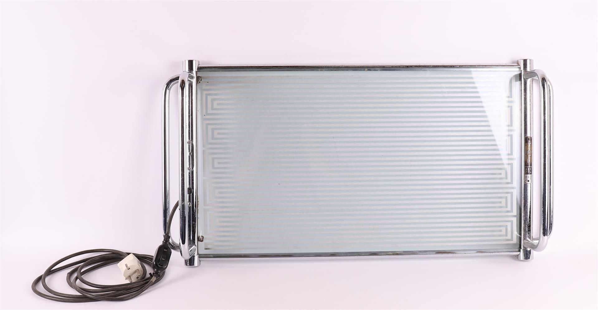 A rectangular chrome metal Art Deco warming plate, England ca. 1935. - Bild 3 aus 4