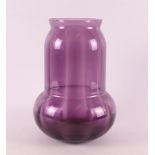 A purple glass vase, Netherlands, Maastricht, ca. 1930.