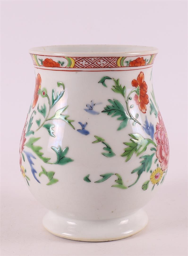 A china Qianlong china beer mug, 18th century. - Image 5 of 9