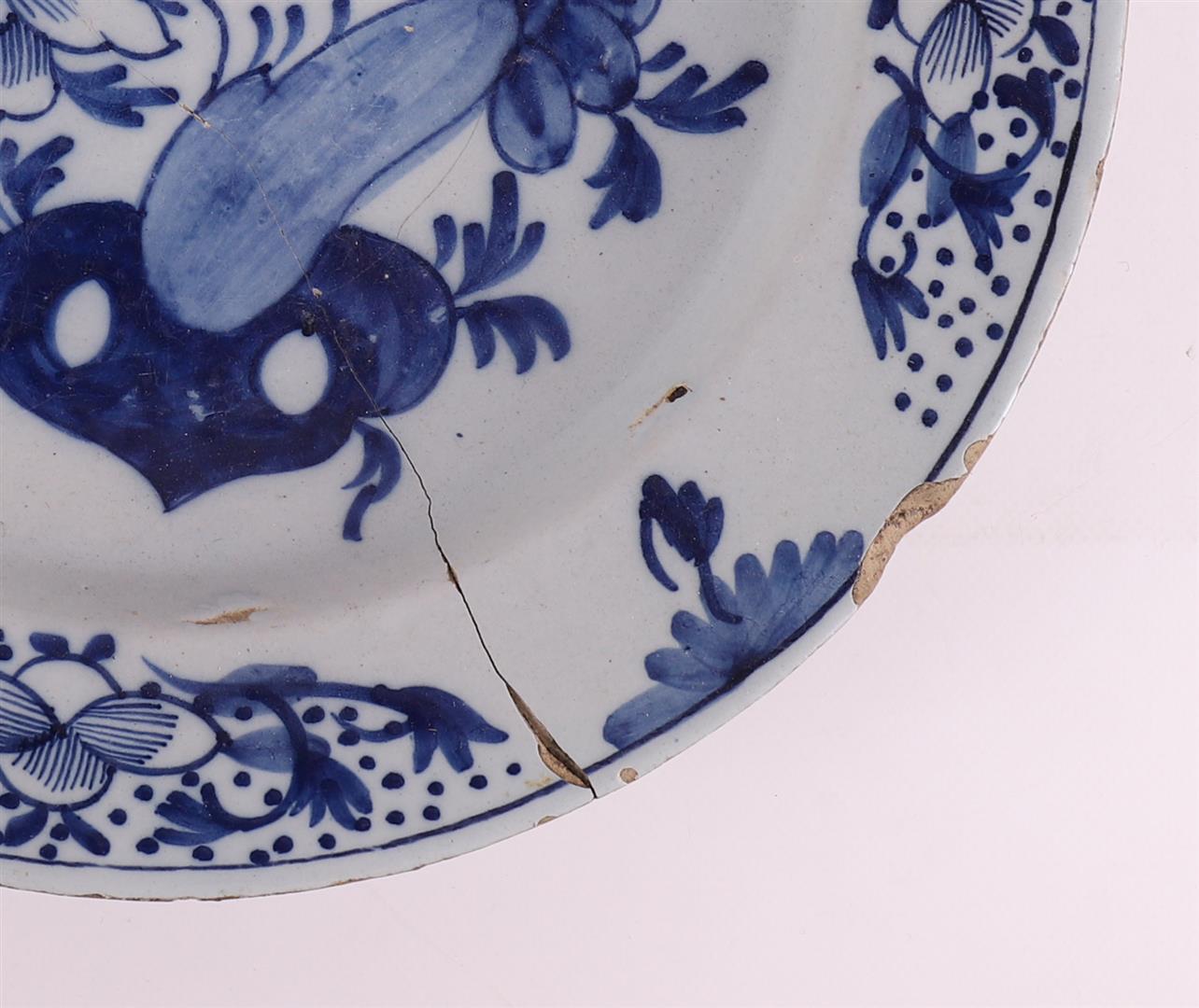 A series of seven various Delft earthenware dishes, 18th century. - Bild 4 aus 16