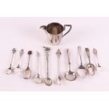 A lot of various silver, including milk jug and spoons, a total of 221 grams.