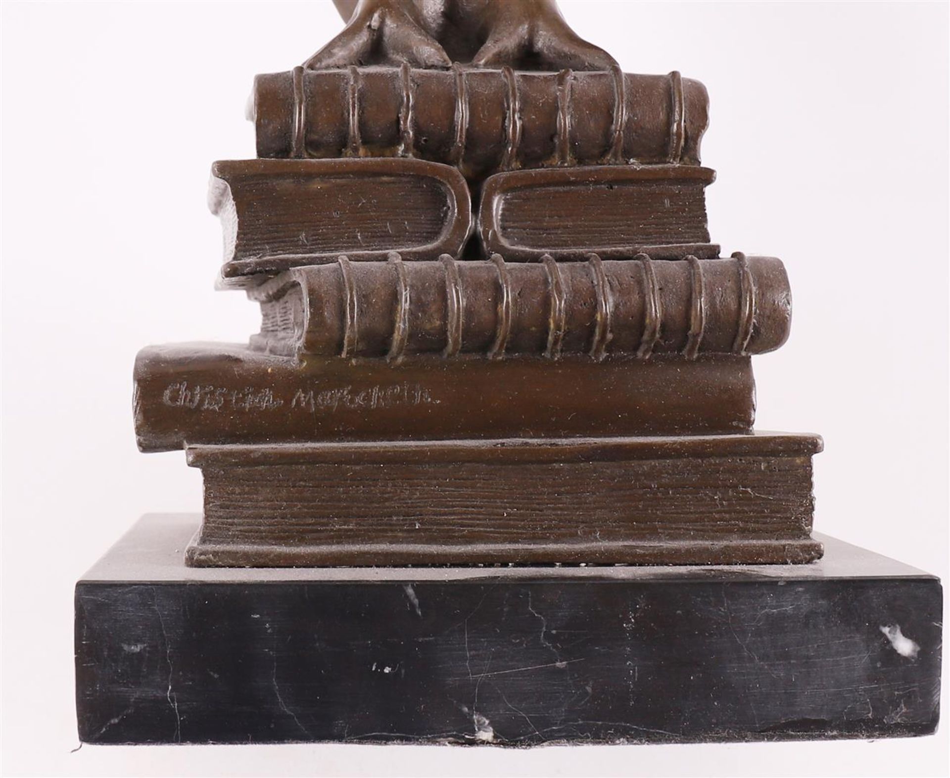 A brown patinated bronze owl sitting on books, Art Deco style. - Image 5 of 5