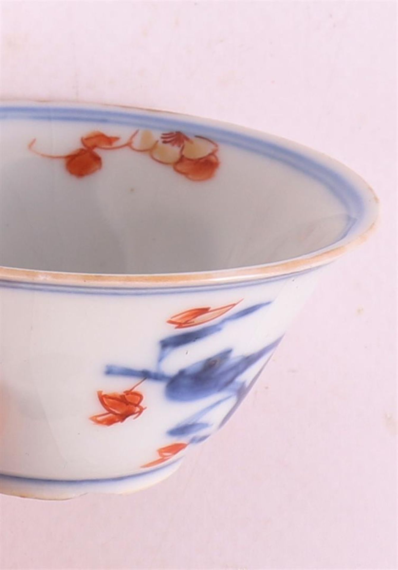 Three porcelain Chinese Imari bowls, China, Kangxi, around 1700. - Image 7 of 8