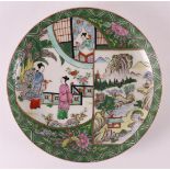 A porcelain famille verte dish, Japan, republic, 1st half 20th century.