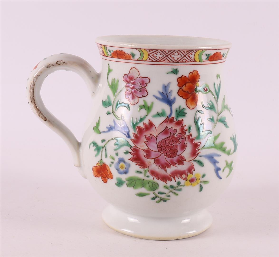 A china Qianlong china beer mug, 18th century. - Image 2 of 9