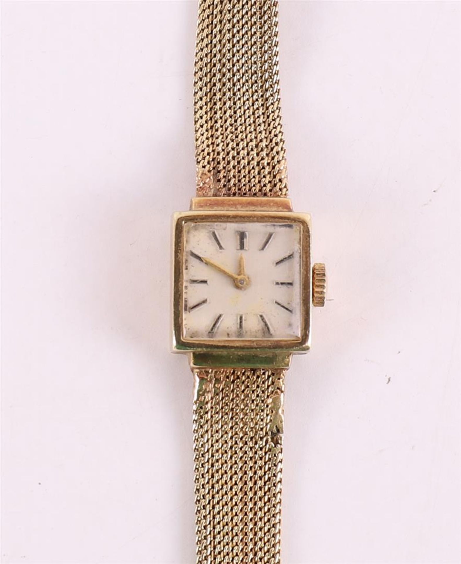 A women's wristwatch in 14 krt 585/1000 gold case and ditto gold strap. - Image 2 of 4