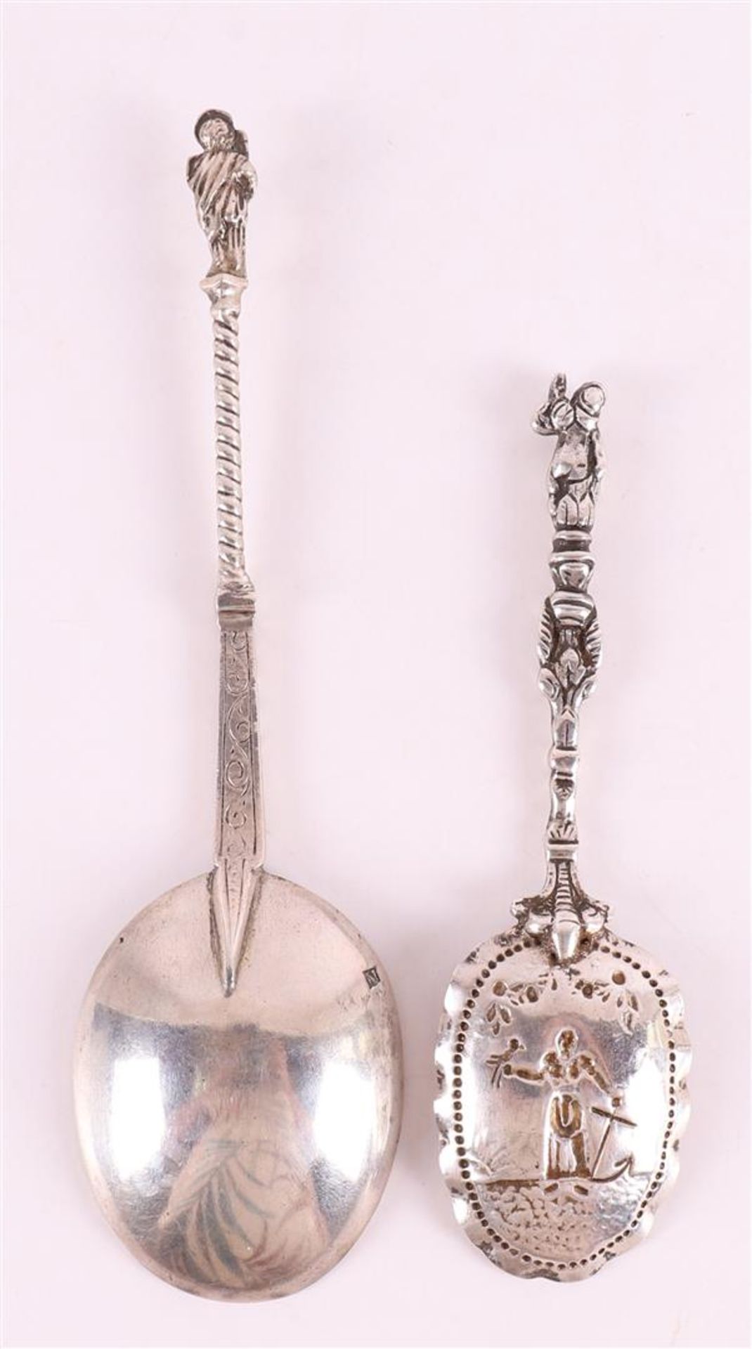 A 2nd grade 835/1000 silver apostle spoon, year letter 1818 - Image 2 of 2