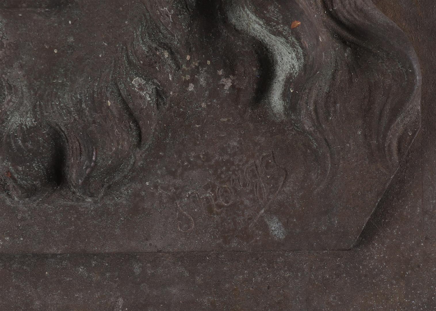 A bronze bas-relief of Jesus Christ, Belgium, ca. 1920. - Image 2 of 4
