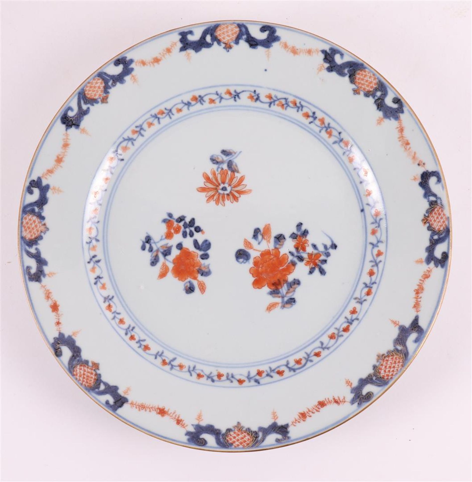 A set of seven Chinese Imari plates, China, Qianlong, 18th C. - Image 2 of 20