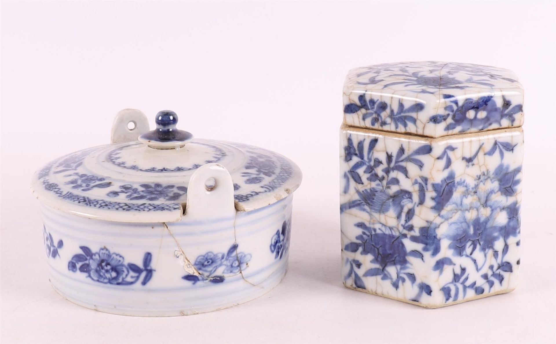 A lot of various soft paste and porcelain, China, 18th century. - Image 4 of 10