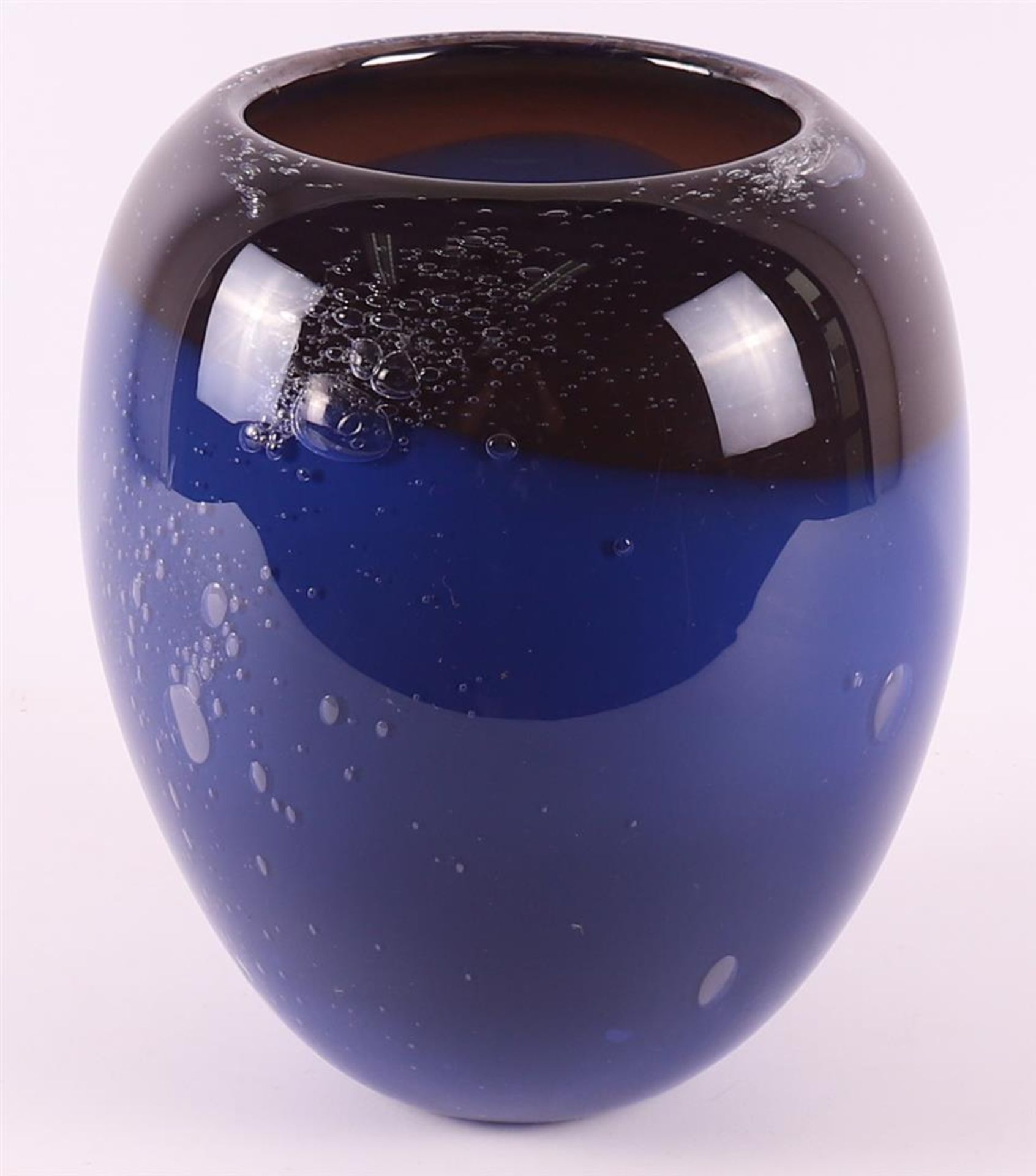 A blue/black glass unica vase, design & execution Cees van Olst, Diever.