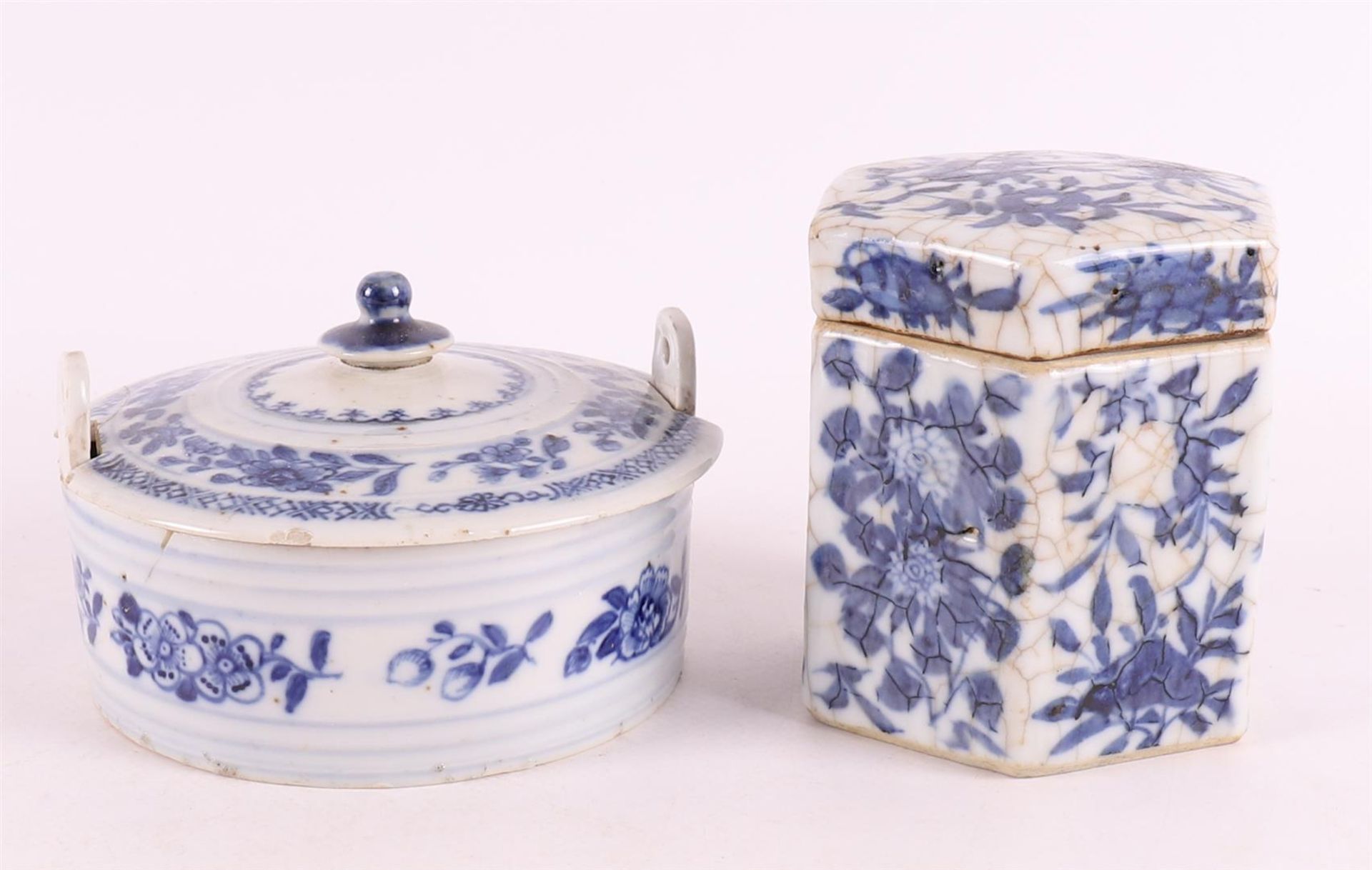 A lot of various soft paste and porcelain, China, 18th century. - Image 3 of 10