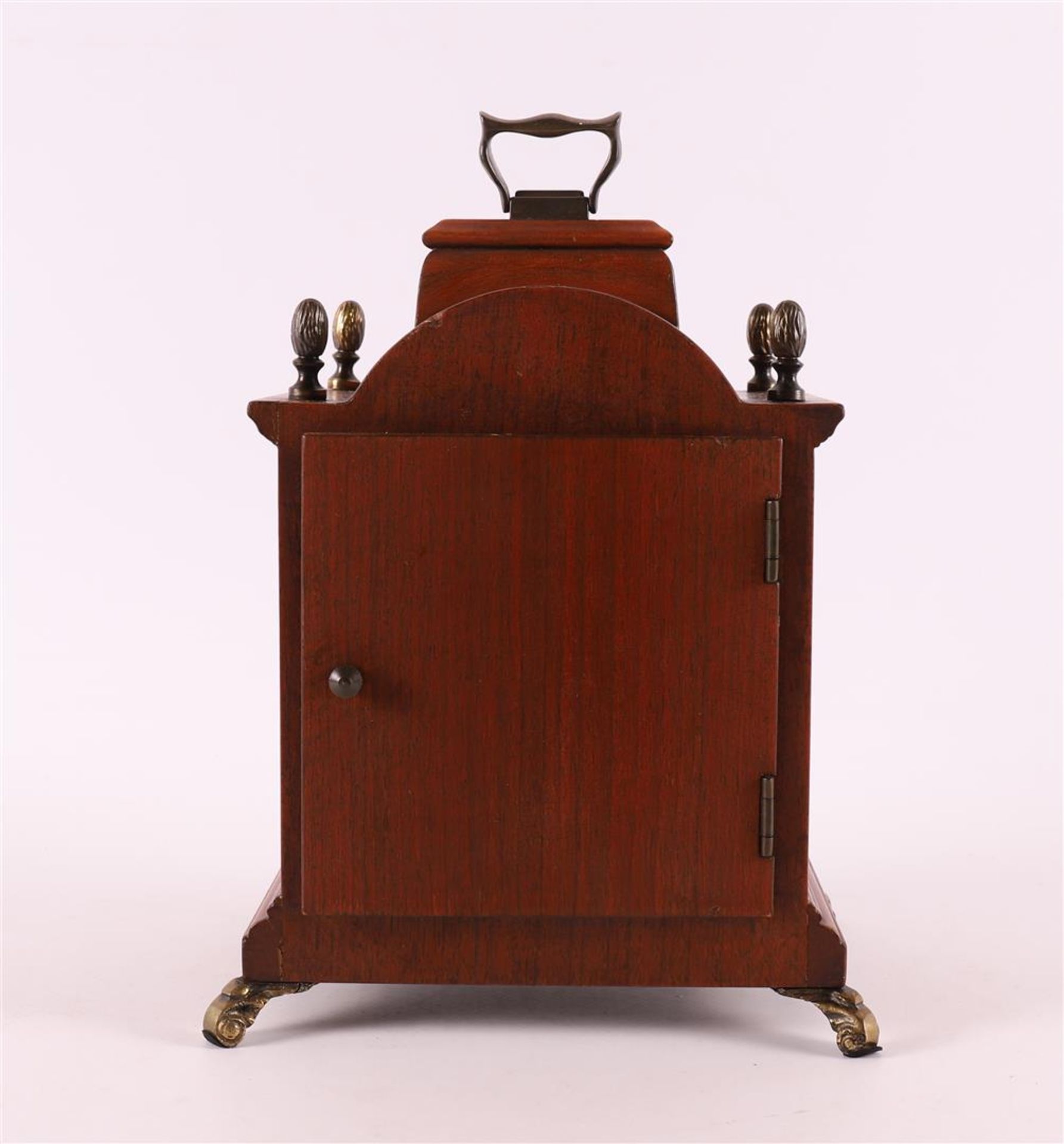 A table clock in a walnut case, Warninck, 20th century. - Image 2 of 5