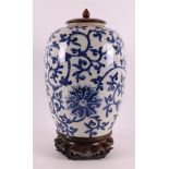 A blue/white soft paste/pâte tendre porcelain vase, China, 18th century.