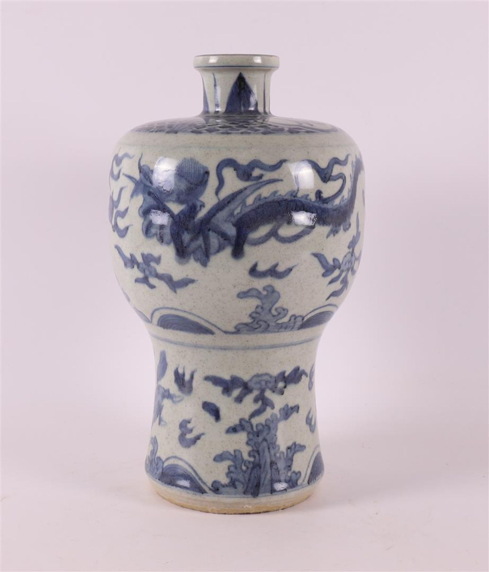 A blue/white porcelain Meiping vase, China, 2nd half 20th century.