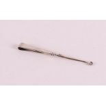 A second grade 835/1000 silver tweezers with ear spoon.