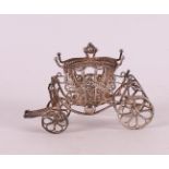 Etagere silver. A 2nd grade 835/1000 silver filigree carriage, 20th century