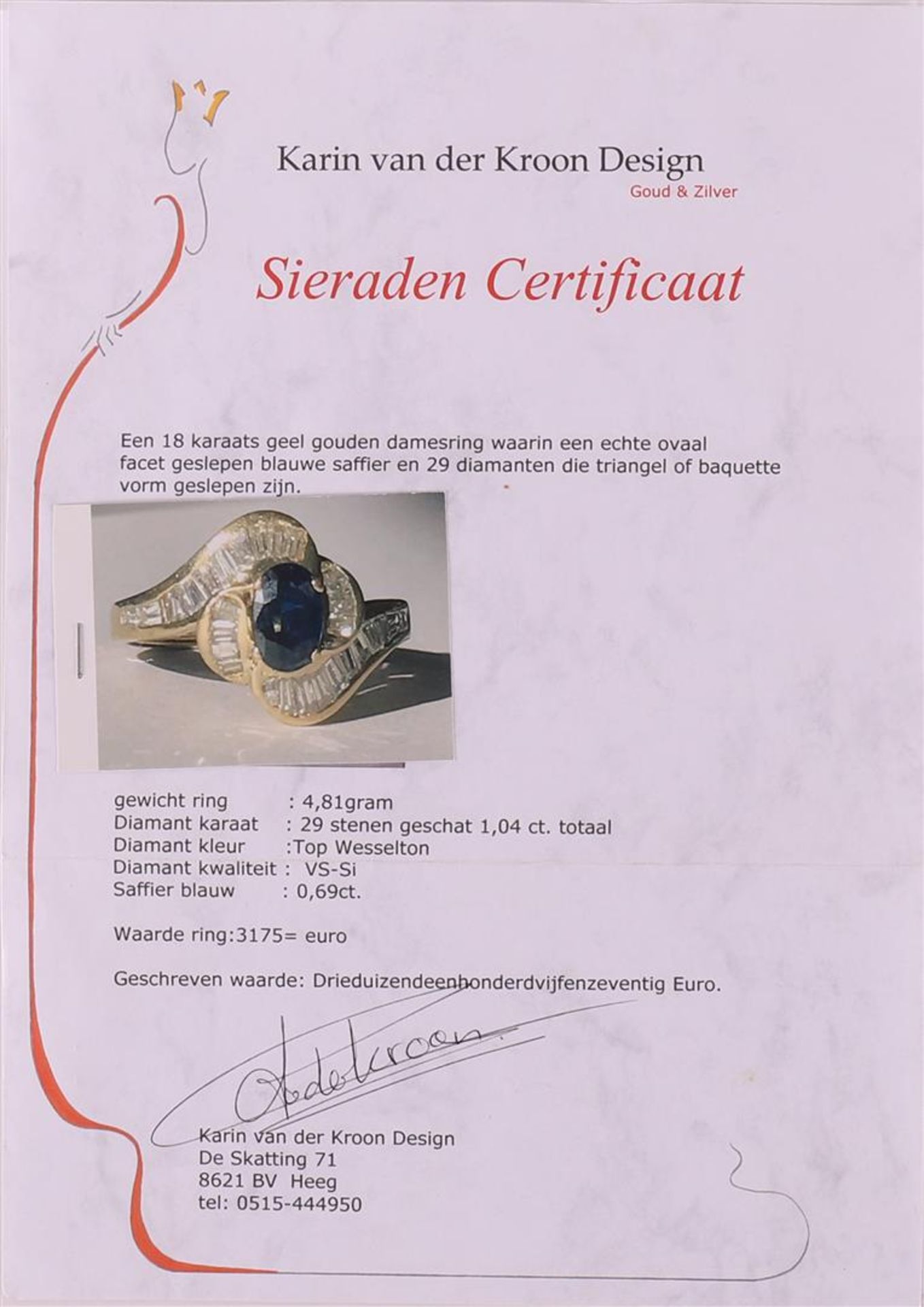 An 18 kt gold women's ring, set with oval cut blue sapphire and diamond. - Image 4 of 4