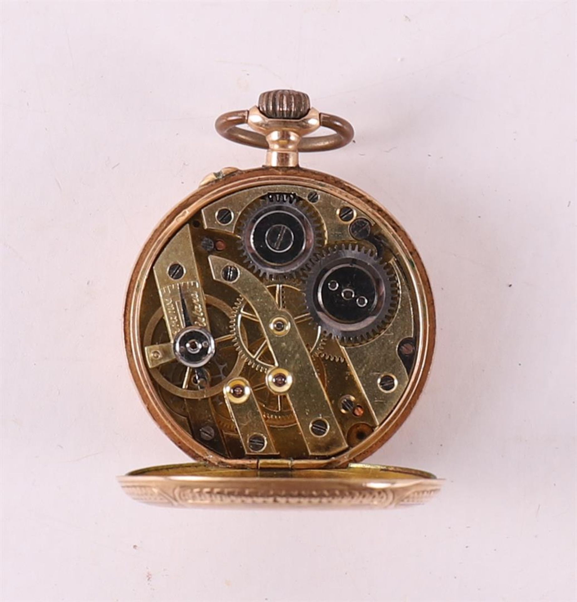 A ladies' pendant watch in 14 kt 585/1000 yellow gold case, circa 1900. - Image 3 of 3