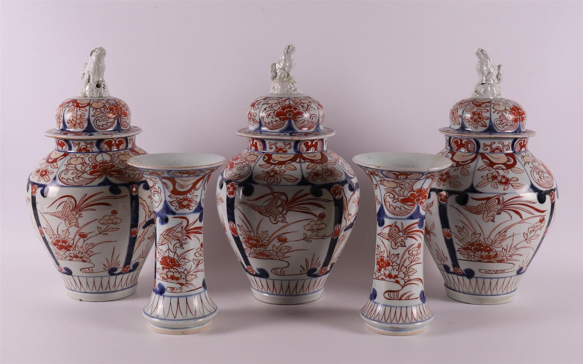 A five piece porcelain Imari garniture, Japan, circa 1700.