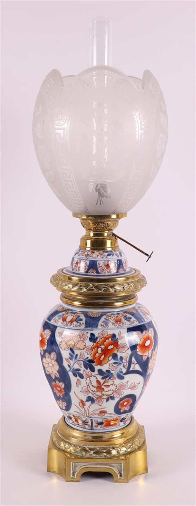 A porcelain Imari table lamp, circa 1900.