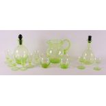 A Vert Chine glass liqueur set 'Baz', design: W.J.Rozendaal 1931.