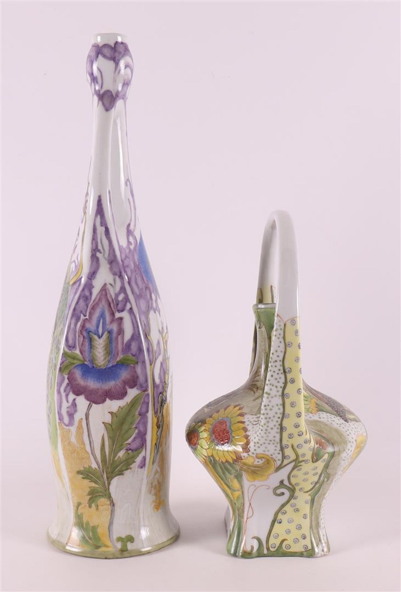 Two various porcelain vases, Art Nouveau style, after an antique example from th - Bild 4 aus 8