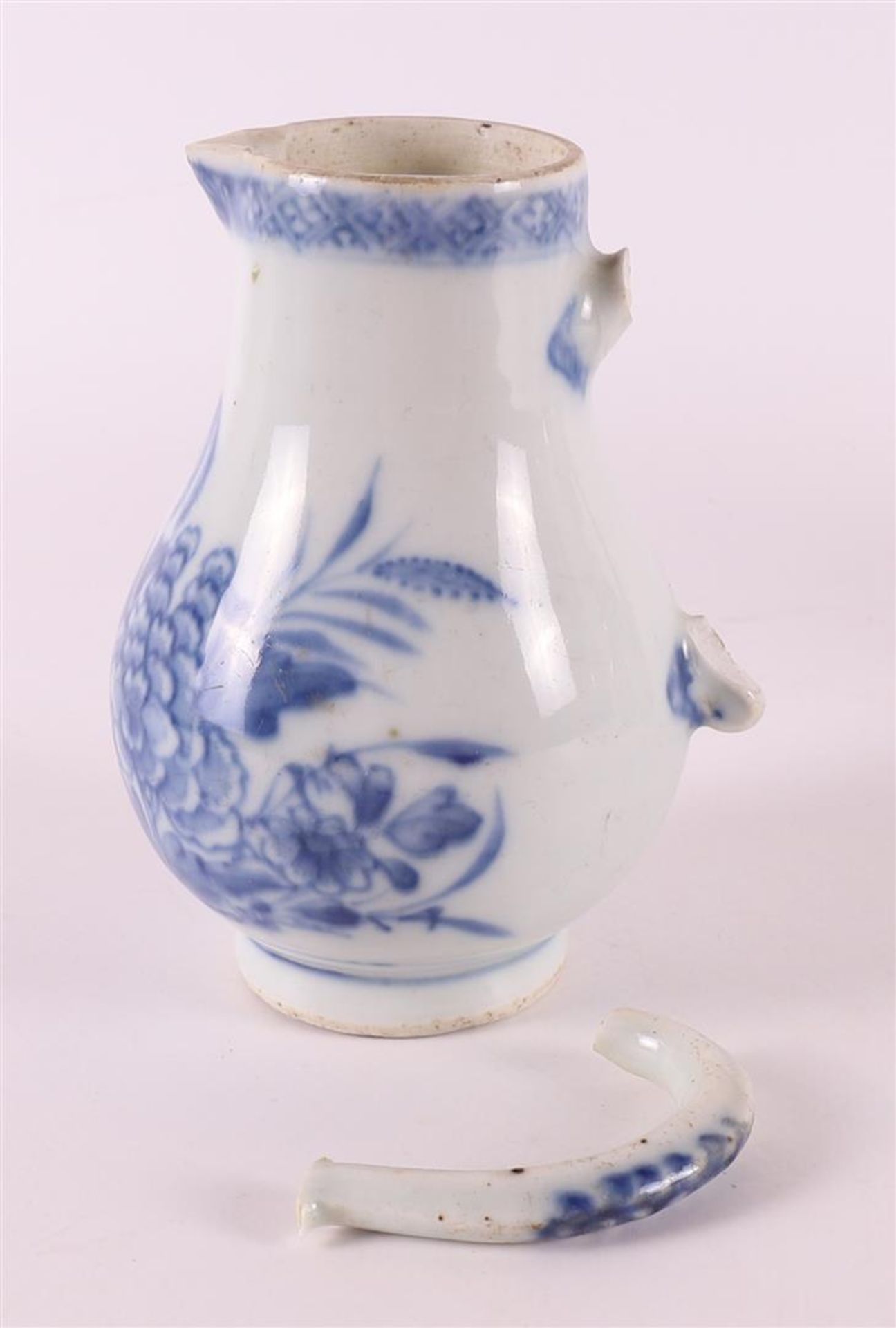 A lot of various blue/white porcelain, China, 18th/19th century. - Image 9 of 22