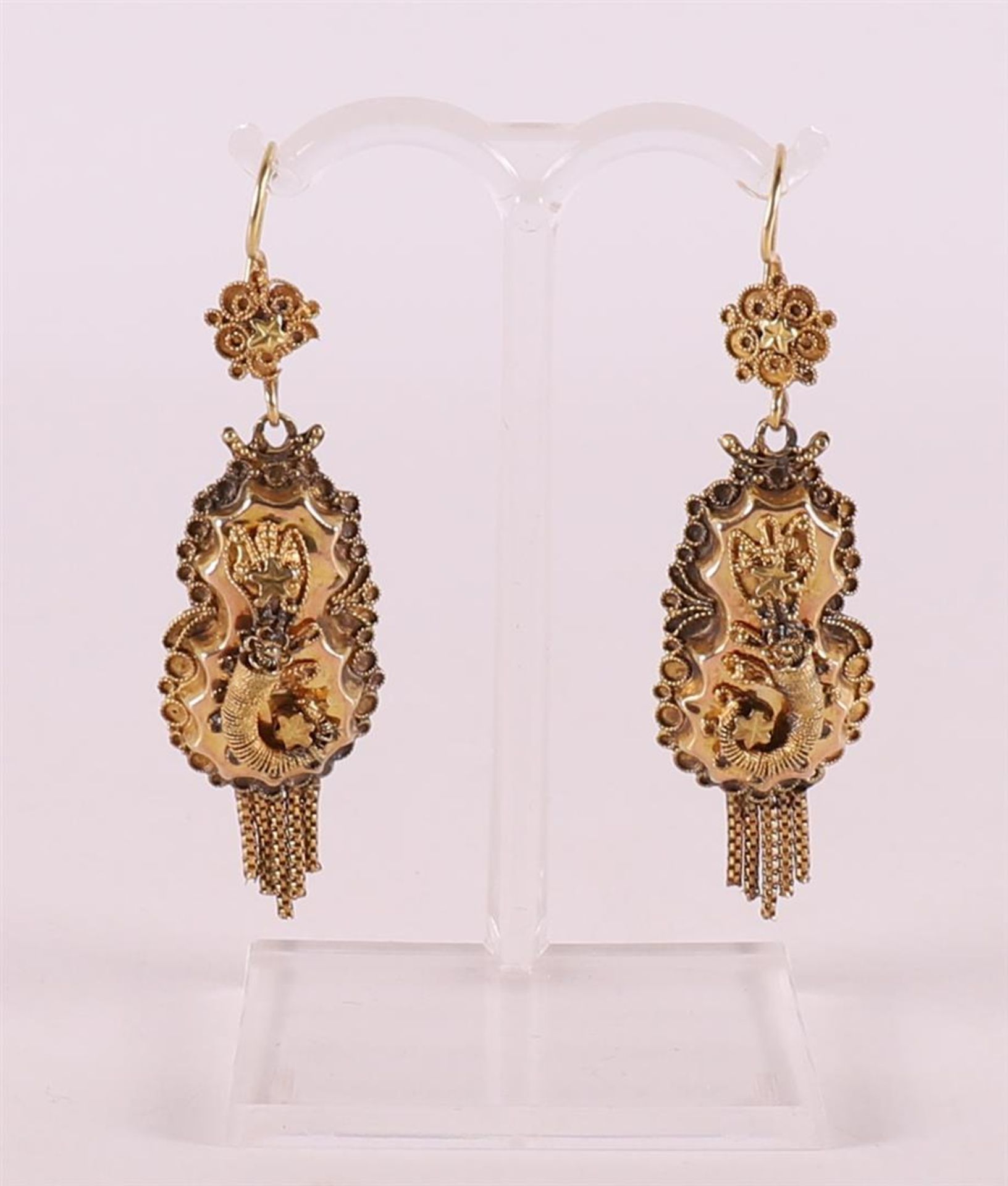 A pair of 14 kt gold earrings with cornucopia, 19th century regional costume.