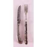 A travel cutlery set with silver pistol grips, 1st half of the 19th century.