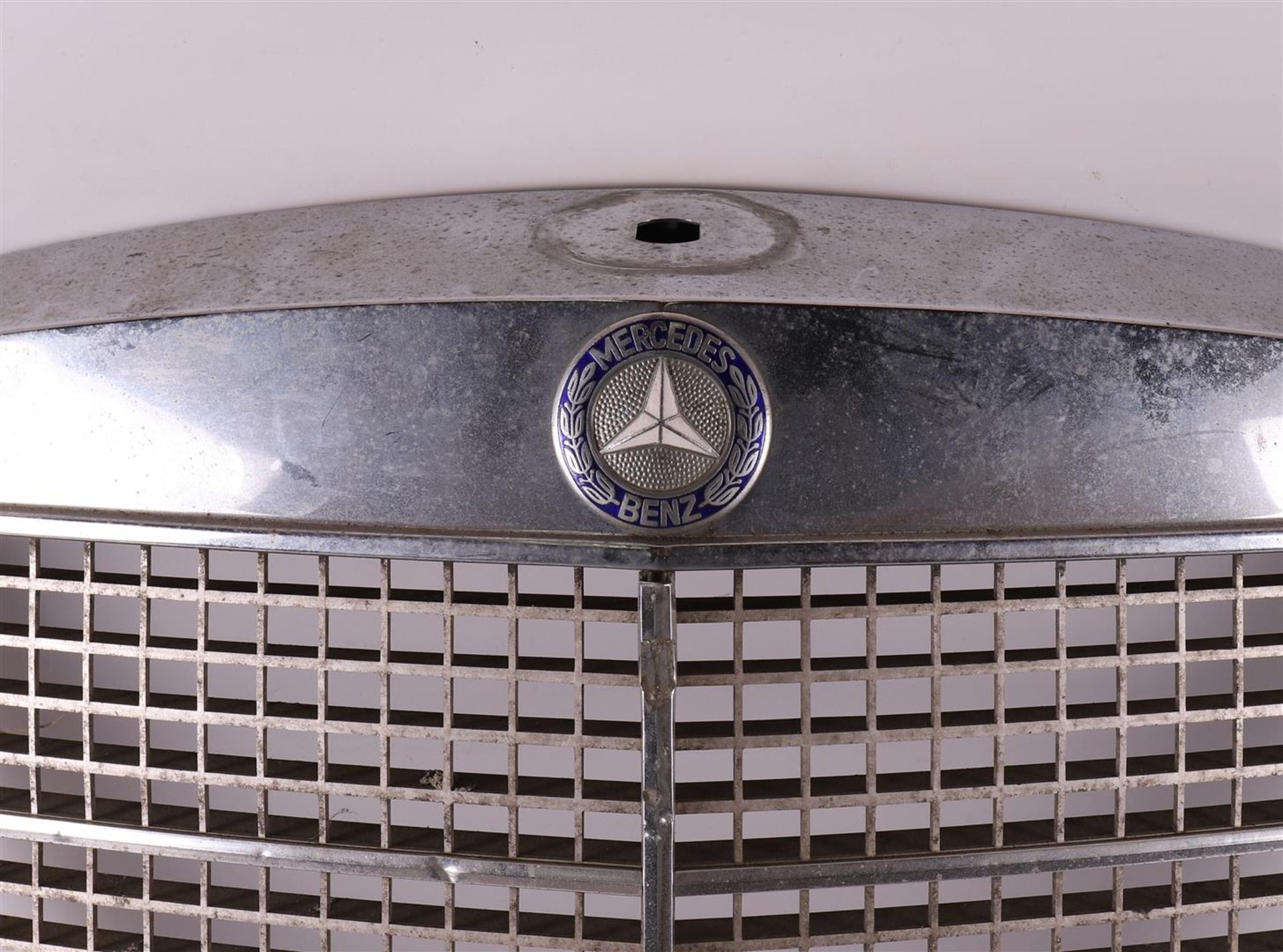 A chrome metal grille from a 1960s Mercedes. - Image 2 of 3