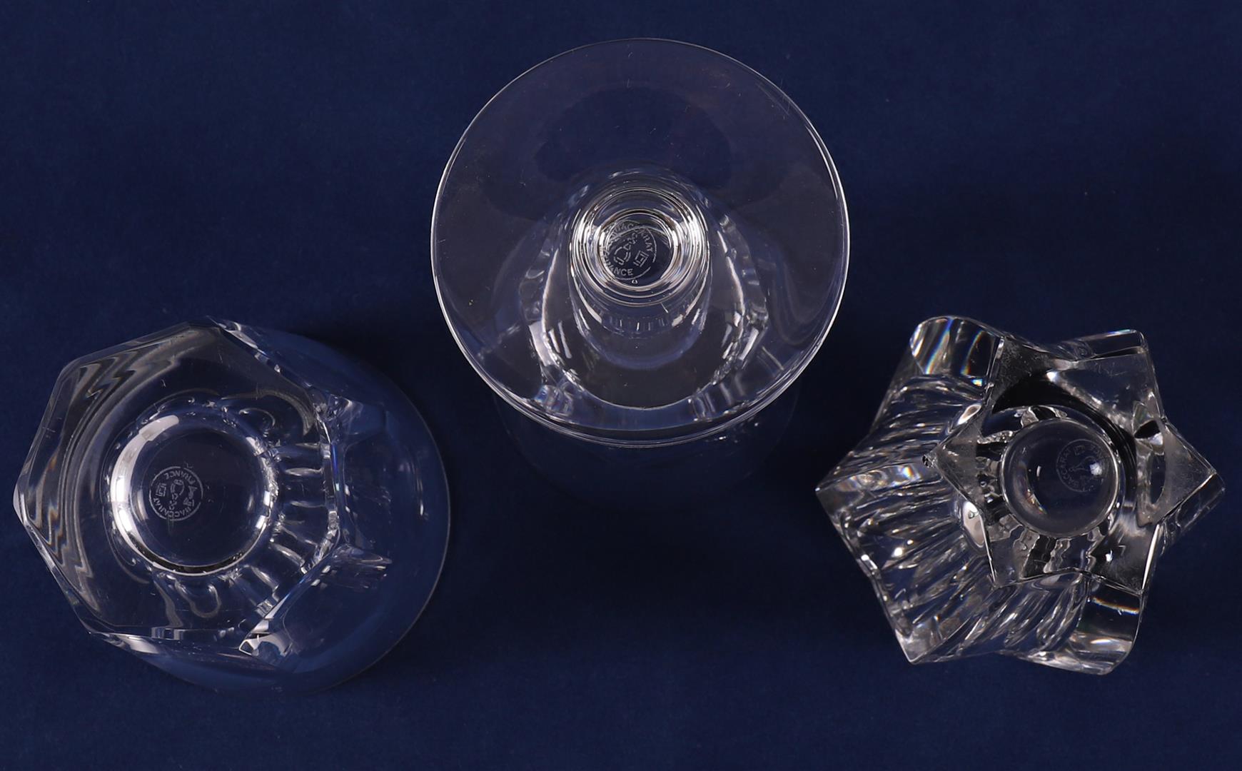 A clear crystal faceted vase, France, Baccarat, mid 20th century. - Image 3 of 3