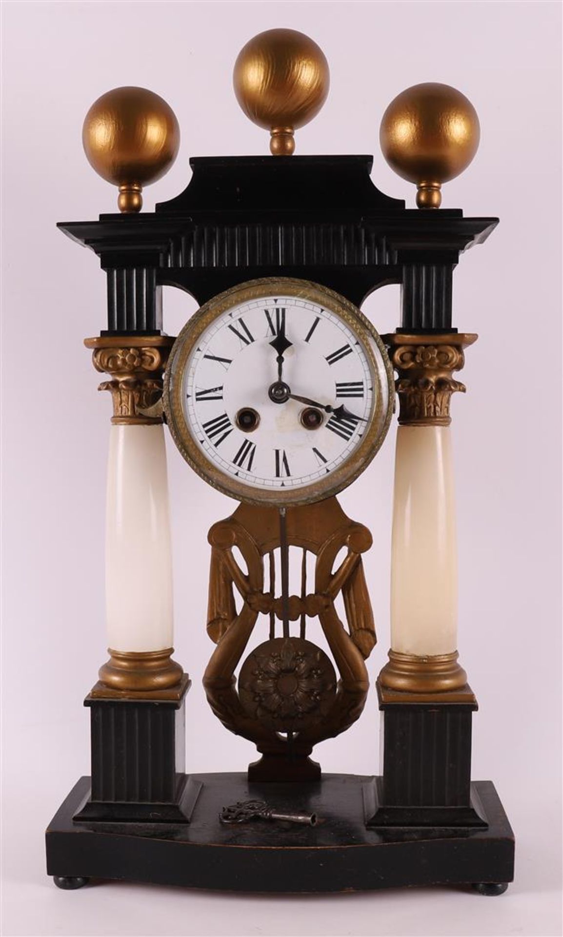 A column mantel clock with alabaster columns with Corinthian capital, 19th centu