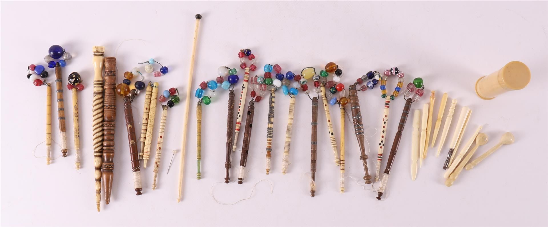 A lot of various sewing and bobbin lace utensils, including bone and wood, 1st h