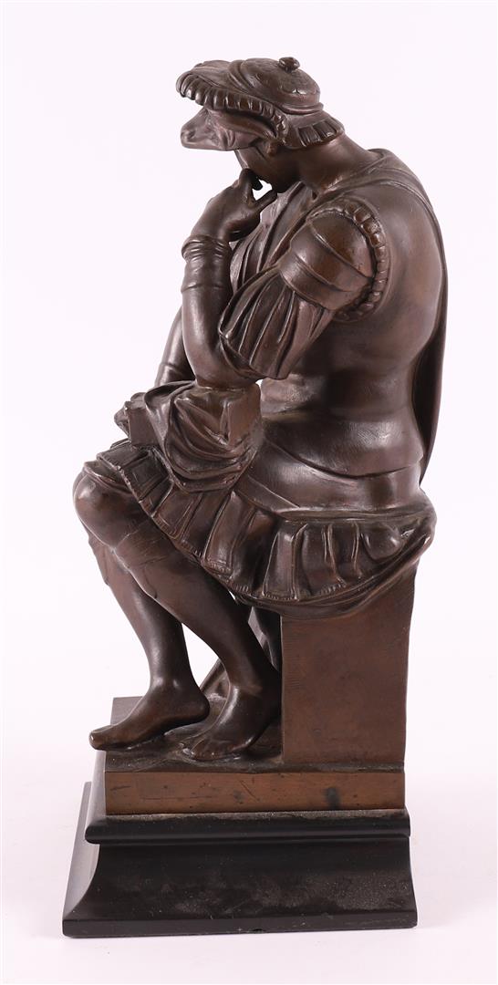 Berbedienne, Ferdinand (1810-1892) A brown patinated bronze Lorenzo de Medici. - Image 2 of 5