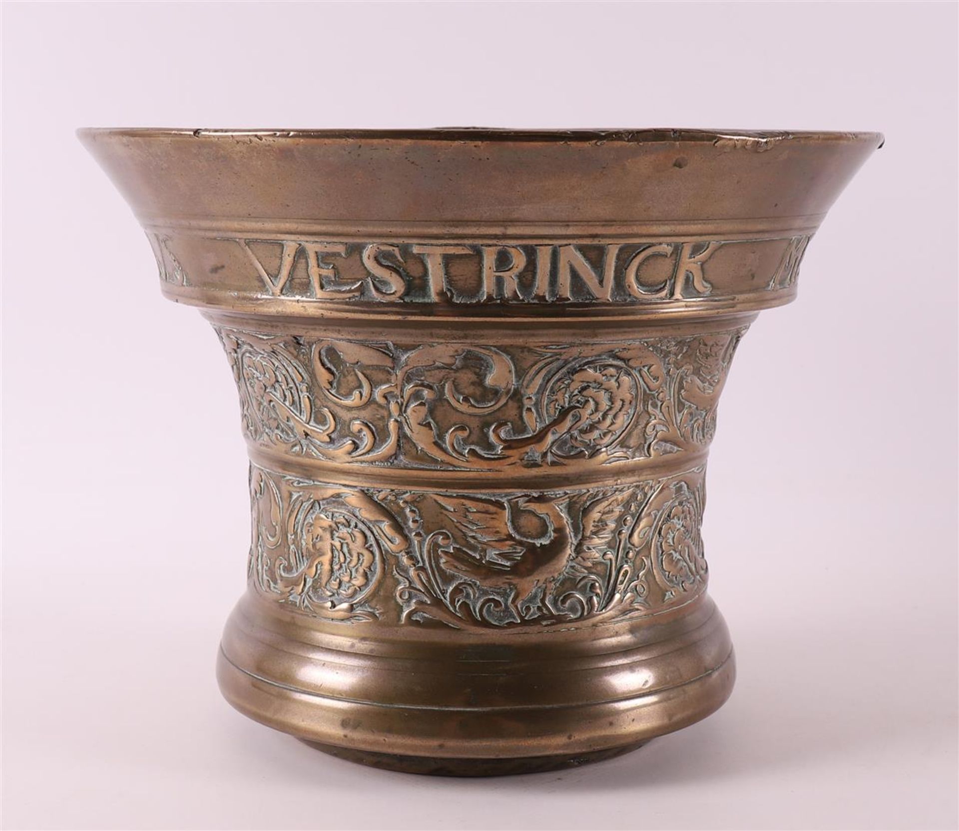 A bronze mortar / mortar with pestle 'Henricus Vestrinck Me Fecit AO 1650'. - Bild 2 aus 11