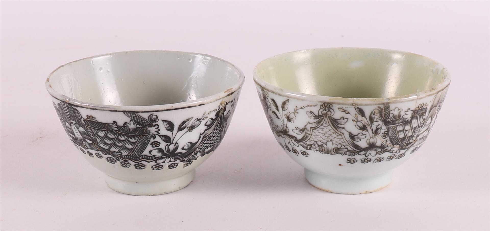 A series of six encre de Chine cups and saucers, China, Qianlong 18th century. - Image 14 of 22