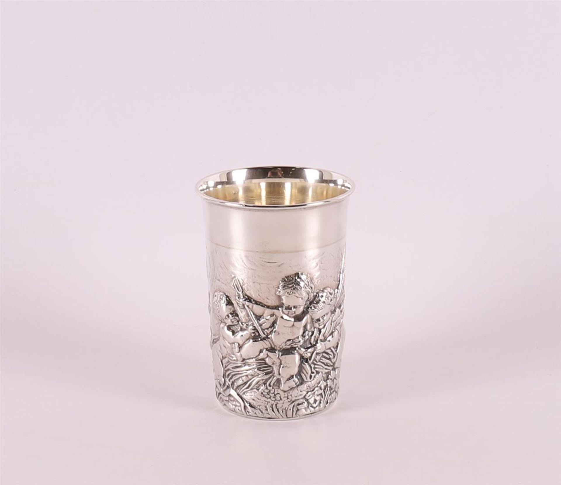 A 2nd grade 835/1000 silver birth cup with an image of putti. - Image 3 of 4