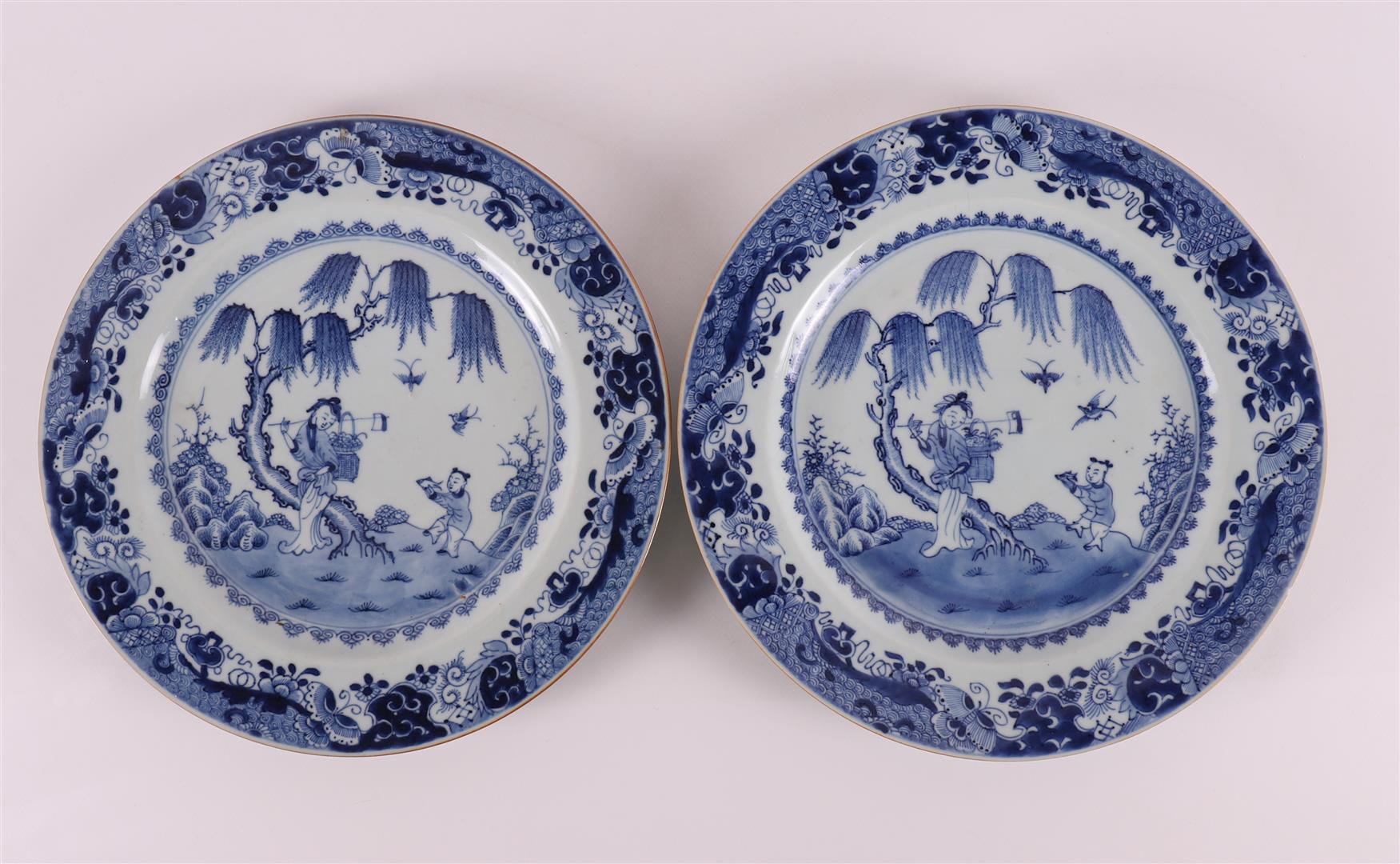 A set of blue and white porcelain dishes, China, Qianlong 18th century.