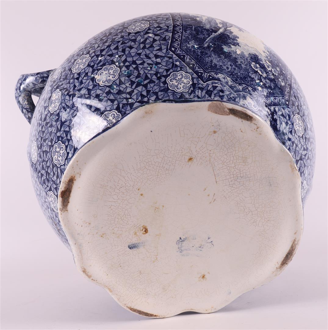 A blue earthenware cache pot, early 20th century. - Image 9 of 9