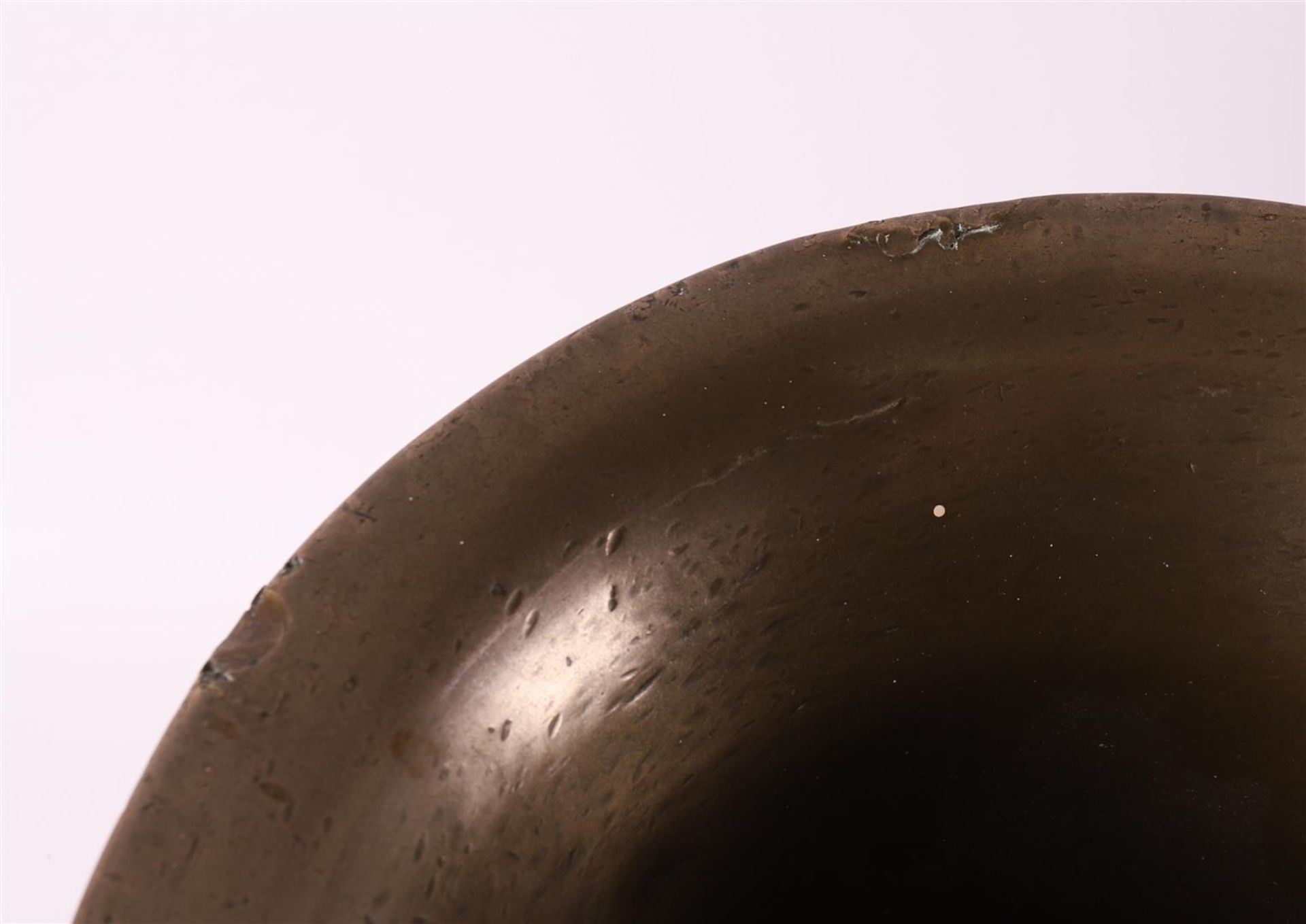 A bronze mortar / mortar with pestle 'Henricus Vestrinck Me Fecit AO 1650'. - Image 9 of 11