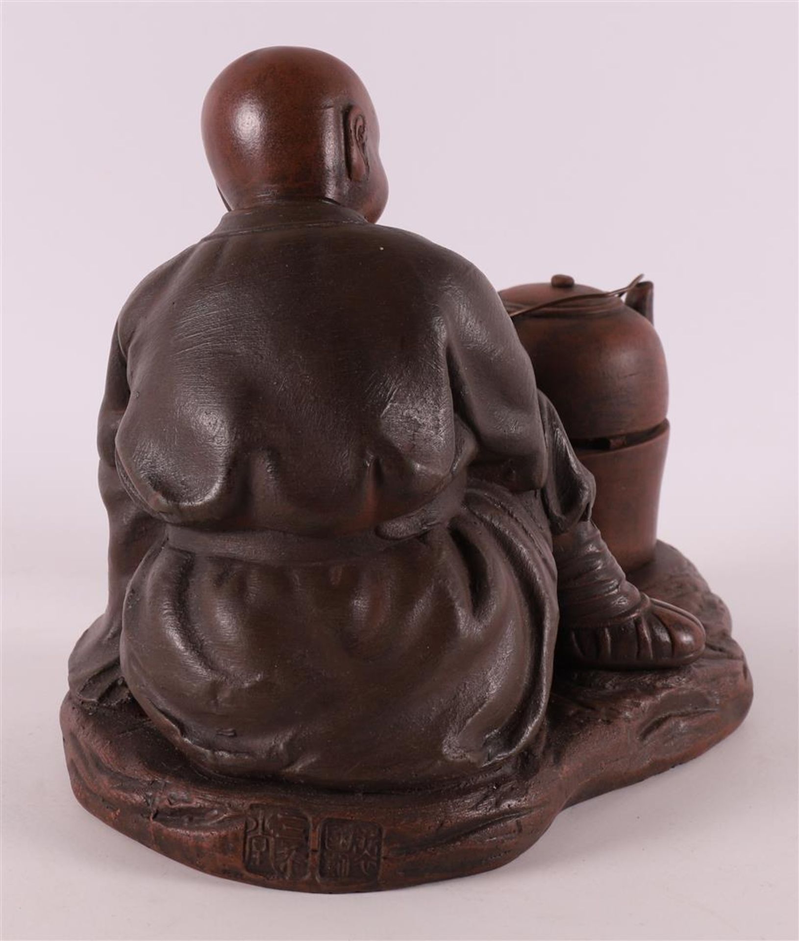 A Yixing stoneware sculpture, China, 1st half 20th century. - Bild 5 aus 5