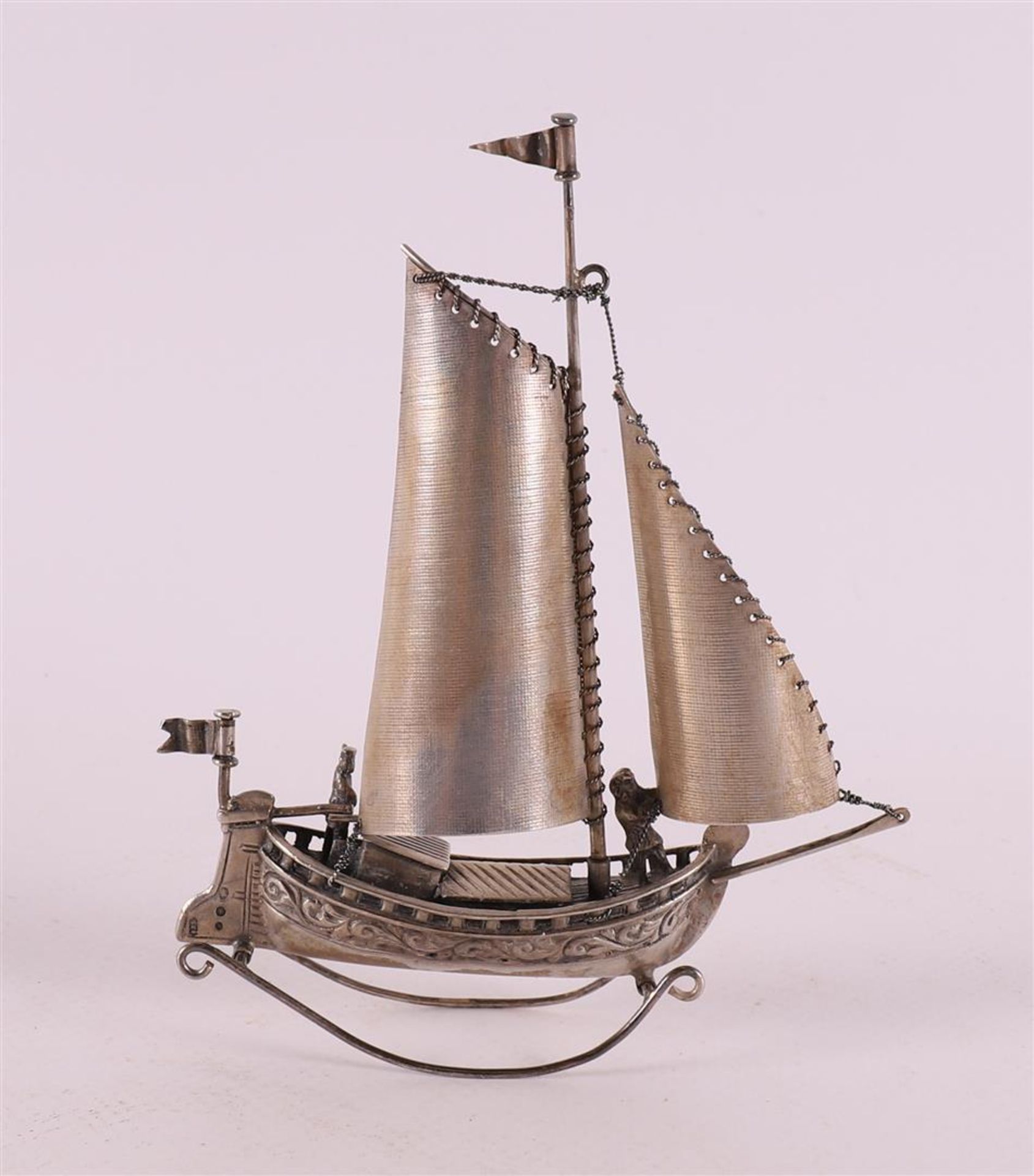 Etagere silver. A 2nd grade 835/1000 silver skûtsje, 1st half 20th century. - Image 2 of 2