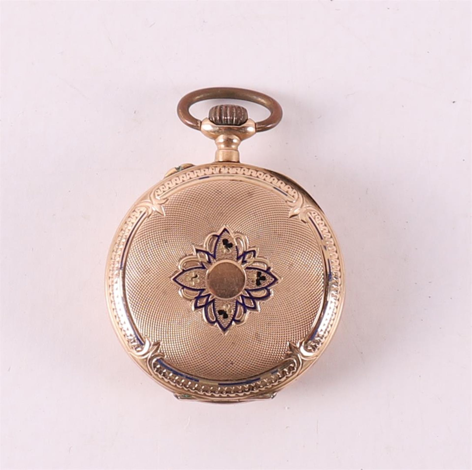 A ladies' pendant watch in 14 kt 585/1000 yellow gold case, circa 1900. - Image 2 of 3