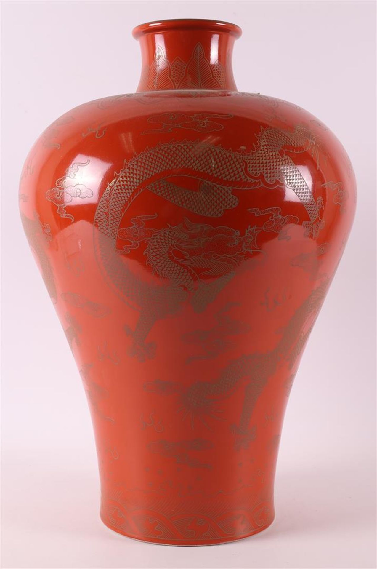 A red glazed porcelain meiping vase, after Qianlong, China, 21st century. - Image 5 of 7