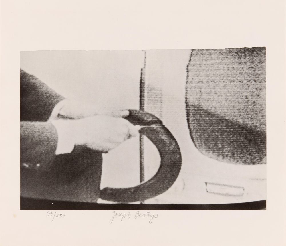 Joseph Beuys. Aus: sitting in front of your TV. 1972. Offsetdruck. Signiert. Ex. 33/150. Schellmann