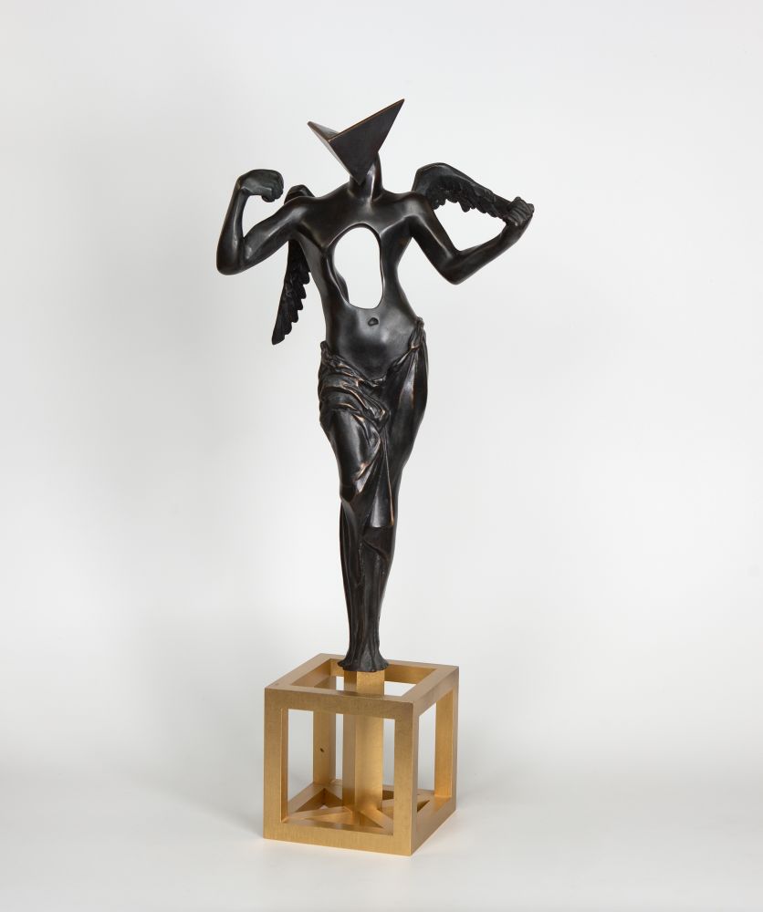 Salvador Dalí. Surrealistischer Engel. 1984. Bronze, teils dunkel patiniert. Ex. 1428/1500. + Zertif