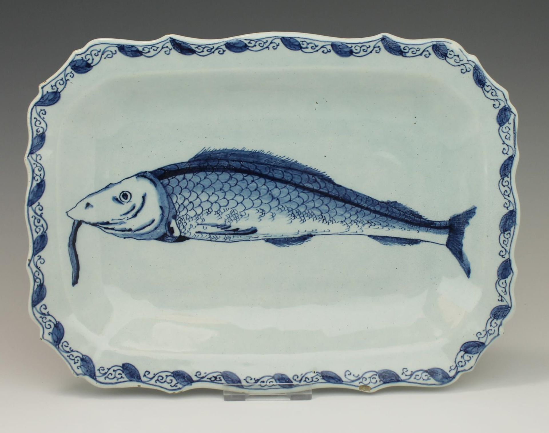 A Delft blue and white pottery herring dish - Image 2 of 4