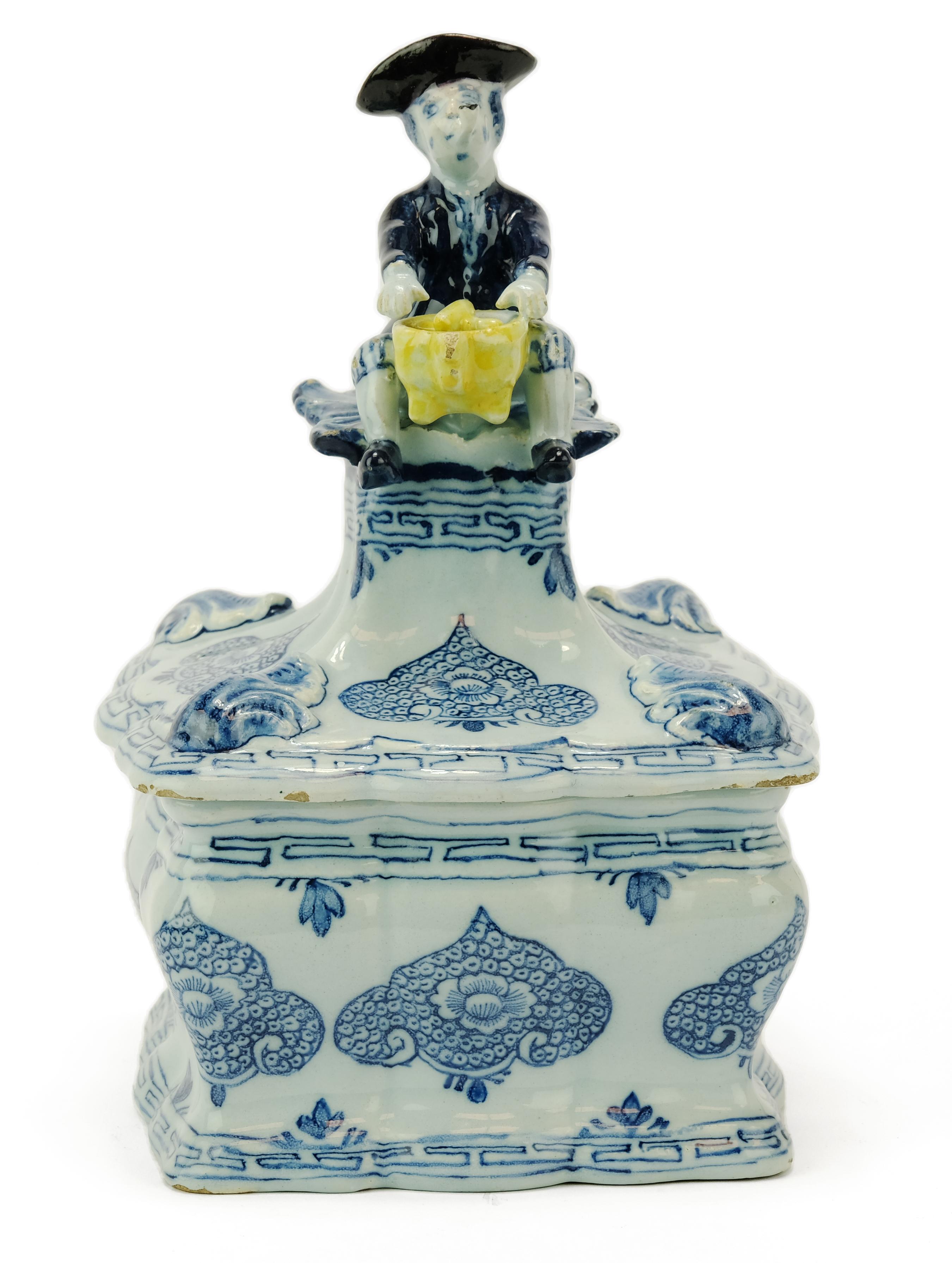 A Delft pottery tobacco jar